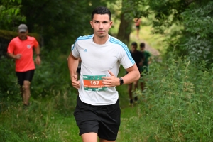 Une centaine de coureurs à la Backyard de Haute-Loire : à la fin, il n&#039;en reste qu&#039;un