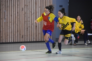 Futsal féminin : Retournac brille à domicile et se qualifie pour les demi-finales