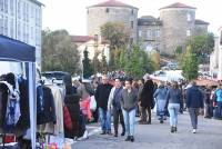 Monistrol-sur-Loire : 120 exposants attendent les chineurs en centre-ville