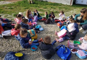 Les Villettes : les écoliers à la ferme