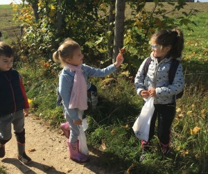 Les Villettes : les écoliers à la ferme