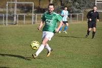 Foot : Freycenet poursuit son cavalier seul en District 3