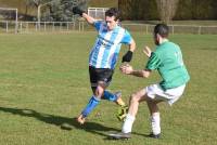 Foot : Freycenet poursuit son cavalier seul en District 3