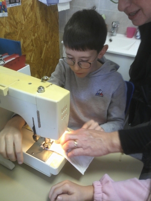 Les Villette : broderie et patchwork à l&#039;école publique de Trevas