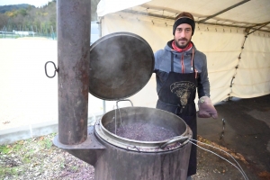 Dunières : jambonnette et beaujolais au profit du Village de l&#039;entraide