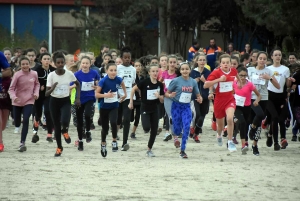 Cross du collège public de Monistrol : les benjamines (6e-5e)