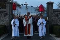 Sainte-Sigolène : la procession des pénitents blancs en images