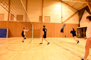 Monistrol-sur-Loire : le tournoi de volley a réuni neuf équipes