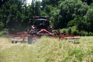 Beauzac : les Ets Ollier Paul présentent les dernières nouveautés de Kuhn et Case IH (vidéo)