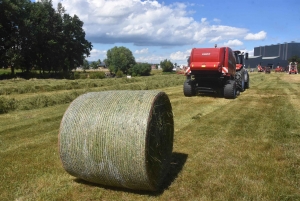 Beauzac : les Ets Ollier Paul présentent les dernières nouveautés de Kuhn et Case IH (vidéo)