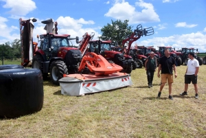 Beauzac : les Ets Ollier Paul présentent les dernières nouveautés de Kuhn et Case IH (vidéo)