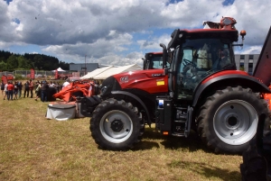 Beauzac : les Ets Ollier Paul présentent les dernières nouveautés de Kuhn et Case IH (vidéo)