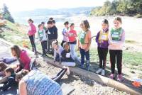 Les écoliers de Tence, &quot;Verne&quot; et Le Pertuis entre sport et histoire au barrage de Lavalette