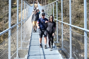 Une fréquentation sensationnelle sur la passerelle himalayenne des gorges du Lignon (vidéo)