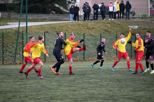 Foot, D3 : Sainte-Sigolène reprend les rênes