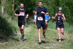 120 coureurs dans la fournaise sur le trail A Travers l&#039;Emblavez à Saint-Vincent