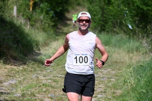 120 coureurs dans la fournaise sur le trail A Travers l&#039;Emblavez à Saint-Vincent