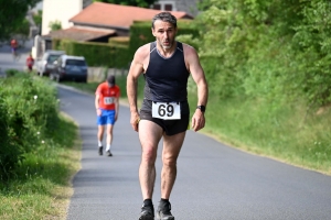 120 coureurs dans la fournaise sur le trail A Travers l&#039;Emblavez à Saint-Vincent