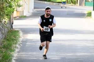 120 coureurs dans la fournaise sur le trail A Travers l&#039;Emblavez à Saint-Vincent