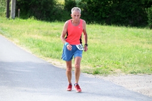 120 coureurs dans la fournaise sur le trail A Travers l&#039;Emblavez à Saint-Vincent