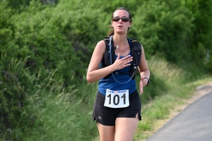 120 coureurs dans la fournaise sur le trail A Travers l&#039;Emblavez à Saint-Vincent