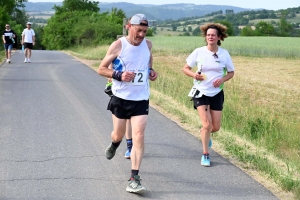 120 coureurs dans la fournaise sur le trail A Travers l&#039;Emblavez à Saint-Vincent