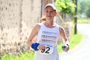 120 coureurs dans la fournaise sur le trail A Travers l&#039;Emblavez à Saint-Vincent