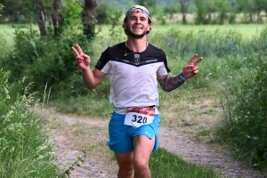 120 coureurs dans la fournaise sur le trail A Travers l&#039;Emblavez à Saint-Vincent