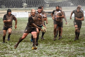 Rugby, R2 : Tence gagne le bain de boue contre Plats-Lamastre