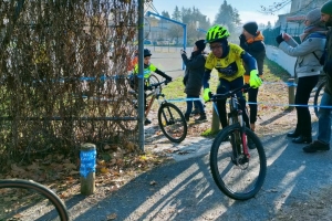 Cyclisme : le Vélo Club du Velay en force au cyclo-cross des Rives de la Loire