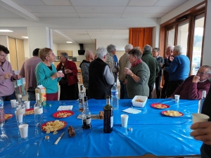 Repas des classes « 68 » pour des habitants de Dunières et Saint-Julien-Molhesabate