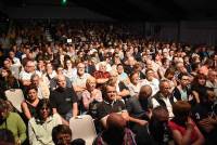 Festival du rire d&#039;Yssingeaux : Jean-Marie Bigard libère la gonzesse qui est en lui... et les zygomatiques