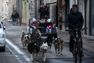 Sainte-Sigolène : de la gourmandise, de l&#039;artisanat et des animations pour enfants en ville