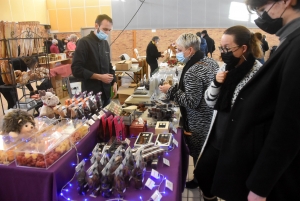 Sainte-Sigolène : de la gourmandise, de l&#039;artisanat et des animations pour enfants en ville