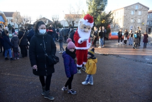 Sainte-Sigolène : de la gourmandise, de l&#039;artisanat et des animations pour enfants en ville