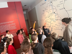 Les CM2 de l&#039;école Saint-Gabriel en visite au Lieu de mémoire au Chambon-sur-Lignon