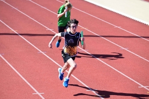 300 collégiens et lycéens aux championnats d&#039;athlétisme UNSS à Monistrol-sur-Loire