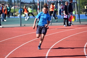 300 collégiens et lycéens aux championnats d&#039;athlétisme UNSS à Monistrol-sur-Loire