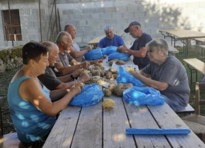 Saint-Julien-Molhesabate : pétanque, soupe aux choux, bal ont animé le village