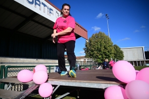 Retournac : 132 femmes participent à l&#039;action Octobre Rose du club de foot