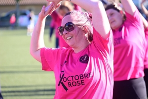 Retournac : 132 femmes participent à l&#039;action Octobre Rose du club de foot