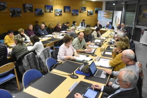 Un débat d&#039;orientations budgétaires express aux Marches du Velay-Rochebaron