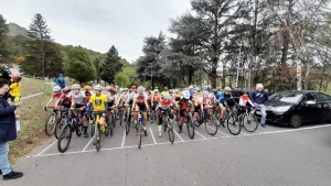 Cyclisme : Les jeunes du Vélo Club du Velay en piste au cyclo-cross de Firminy