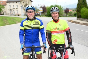 La Team Cyclo Cancer fait étape à Yssingeaux