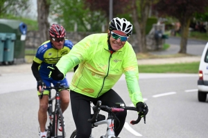 La Team Cyclo Cancer fait étape à Yssingeaux