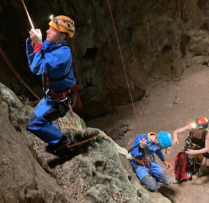 Monistrol-sur-Loire : les lycéens sportifs du &quot;Château&quot; en stage spéléologie à Vallon Pont d’Arc