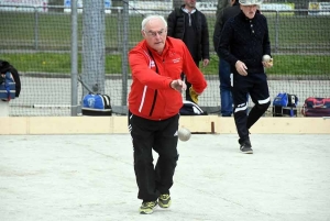 Dunières : Robert Oudin succède à Marie-Laure Oudin à la présidence des boules lyonnaises