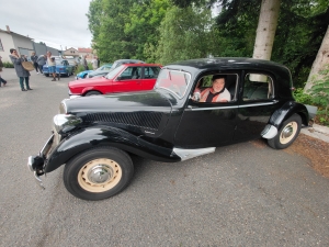 Dunières : une manifestation 3 en 1 avec des voitures anciennes, une brocante et une foire