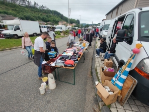 Dunières : une manifestation 3 en 1 avec des voitures anciennes, une brocante et une foire