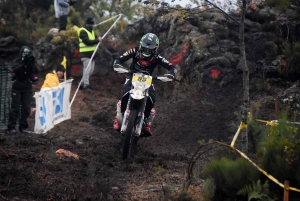 A Saint-Agrève, l&#039;enduro assure le show dans le froid